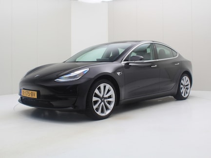 Tesla Model 3 0