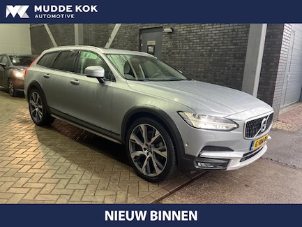 Volvo V90 Cross Country 0
