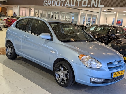 Hyundai Accent 0