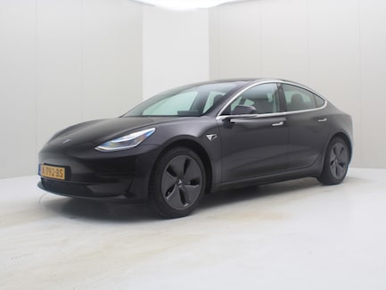 Tesla Model 3 0
