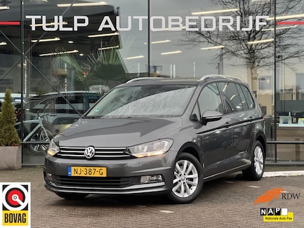 Volkswagen Touran 0