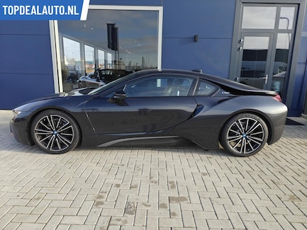 BMW i8 0