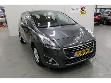 Peugeot 5008 0