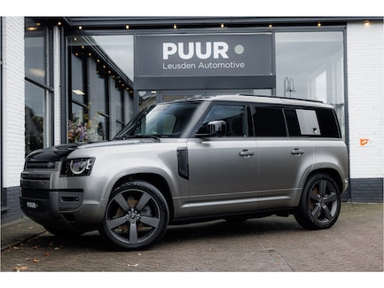 Land Rover Defender 0