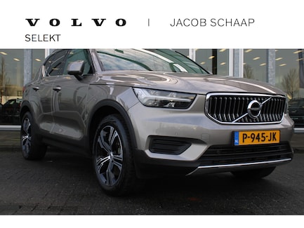 Volvo XC40 0