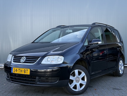 Volkswagen Touran 0