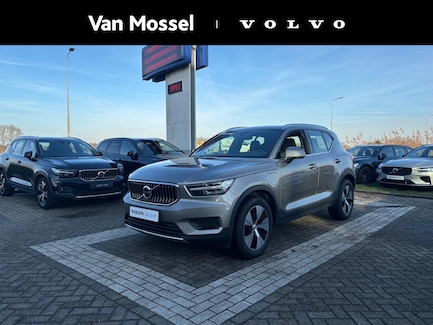 Volvo XC40 0