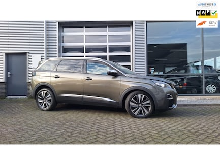 Peugeot 5008 0