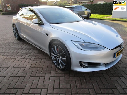 Tesla Model S 0
