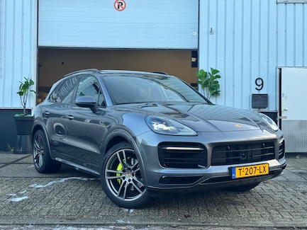 Porsche Cayenne 0