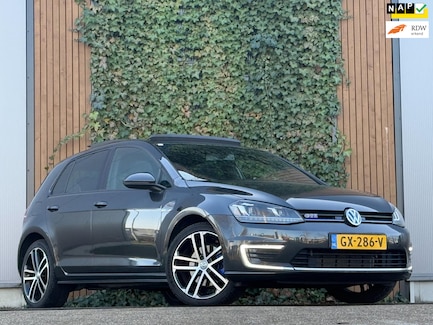 Volkswagen Golf 0