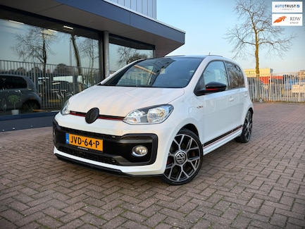 Volkswagen Up! 0