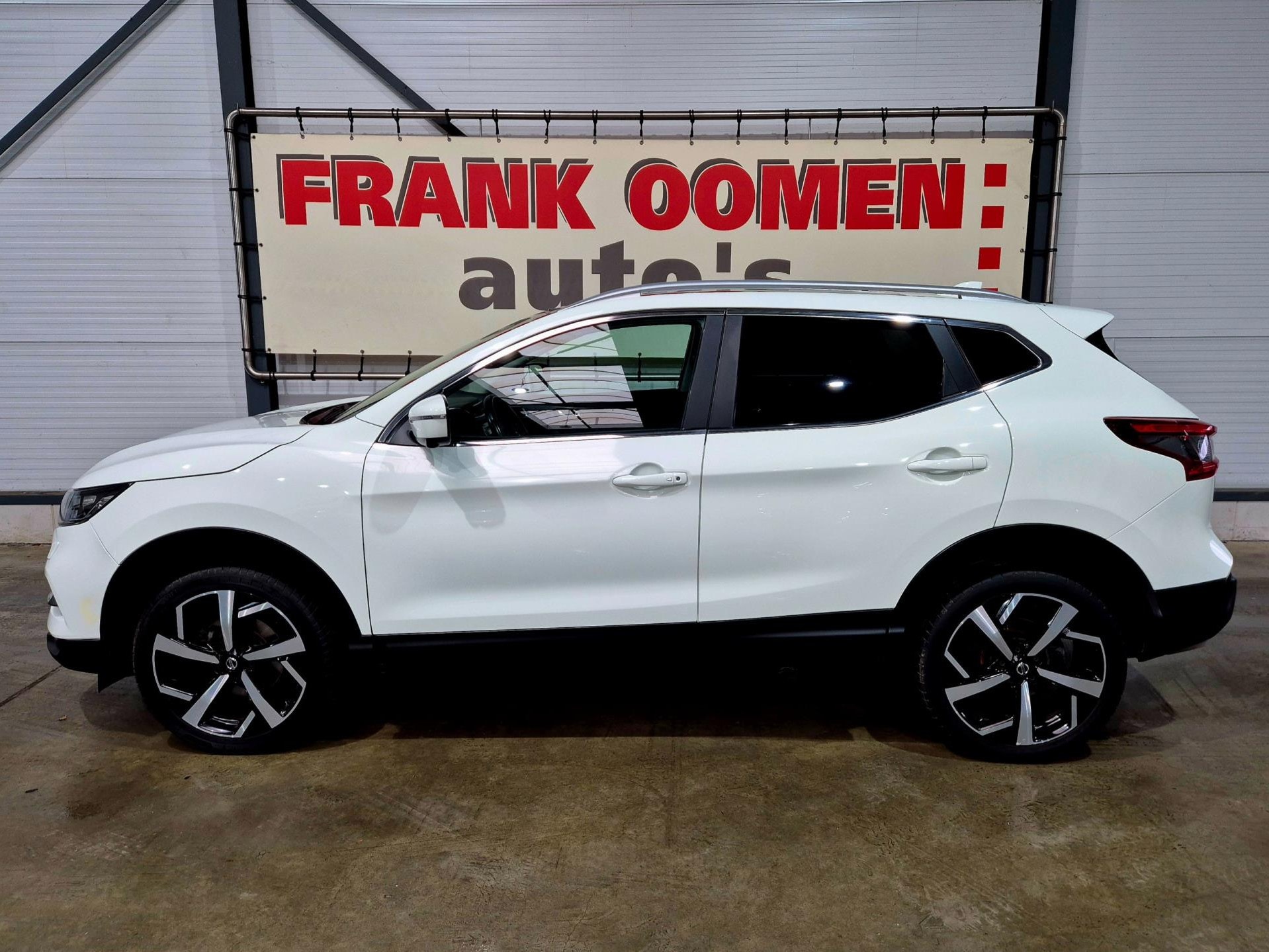 Nissan Qashqai Benzine [K-729-RS] | AutoTrack