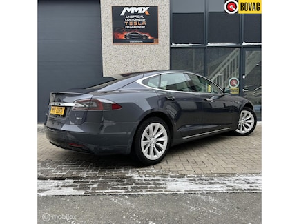 Tesla Model S 0