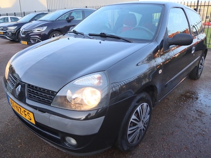 Renault Clio 0