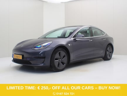 Tesla Model 3 0