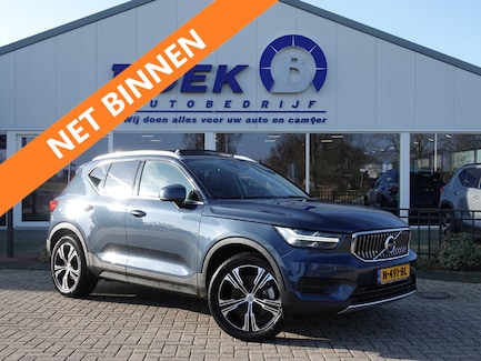 Volvo XC40 0