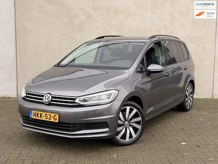 Volkswagen Touran 0