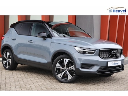 Volvo XC40 0