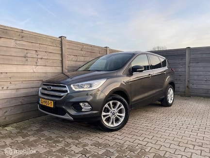 Ford Kuga 0