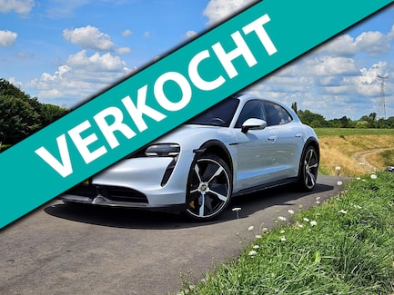 Porsche Taycan Cross Turismo 0