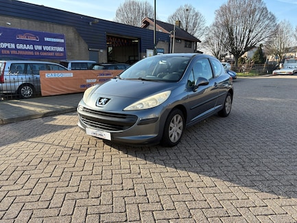 Peugeot 207 0