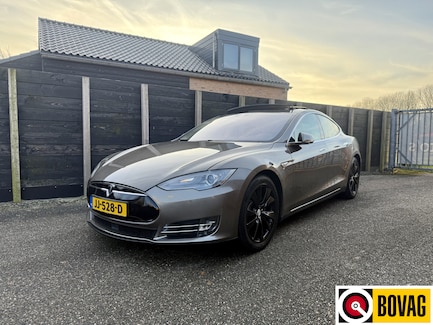 Tesla Model S 0