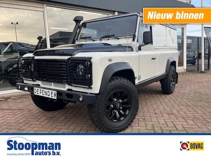 Land Rover Defender 0