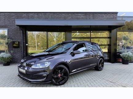 Volkswagen Golf 0
