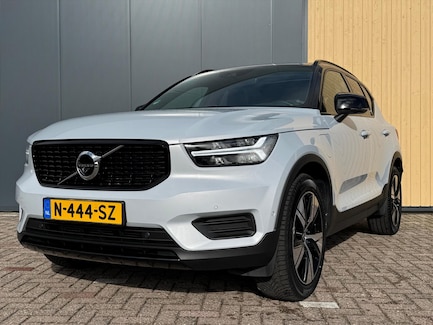 Volvo XC40 0