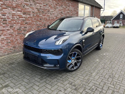 Lynk & Co 01 0