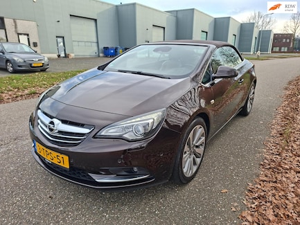 Opel Cascada 0