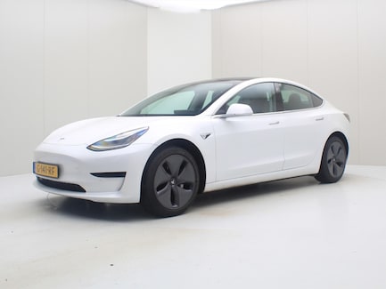 Tesla Model 3 0