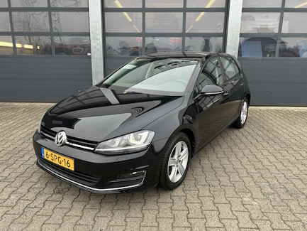 Volkswagen Golf 0