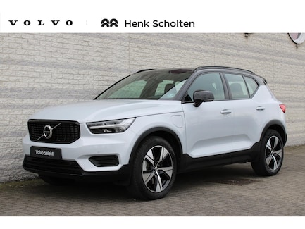 Volvo XC40 0