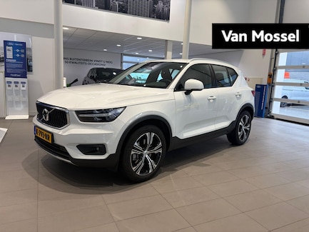 Volvo XC40 0