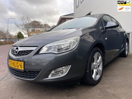 Opel Astra 0