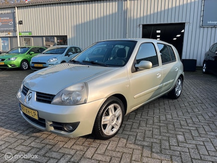 Renault Clio 0