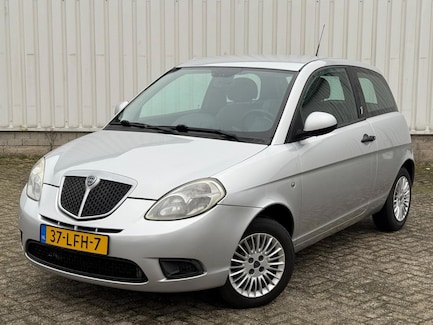 Lancia Ypsilon 0