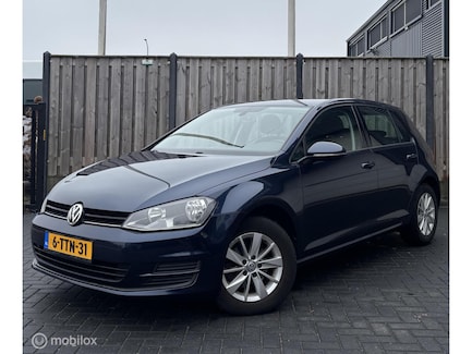 Volkswagen Golf 0