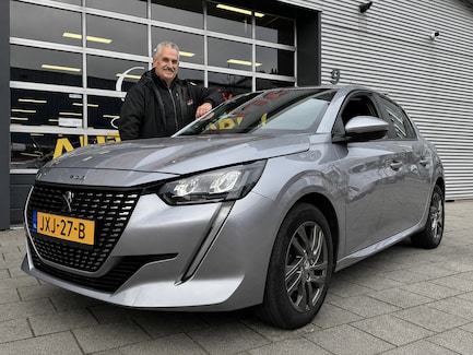 Peugeot 208 0