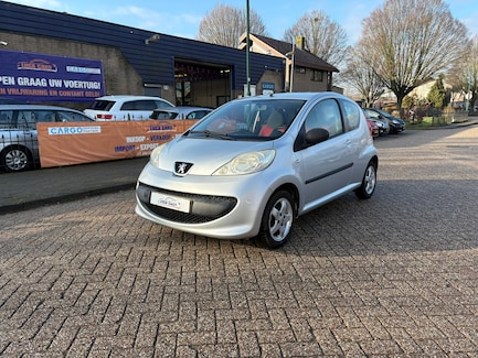 Peugeot 107 0