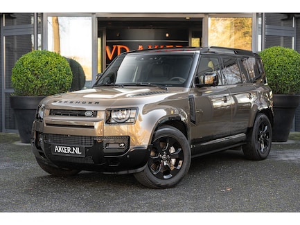 Land Rover Defender 0