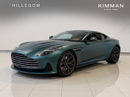 Aston Martin DB12 0