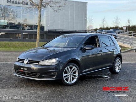 Volkswagen Golf 0