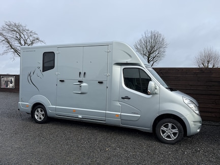 Renault Master 0