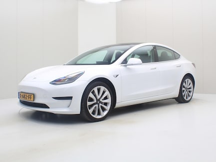 Tesla Model 3 0