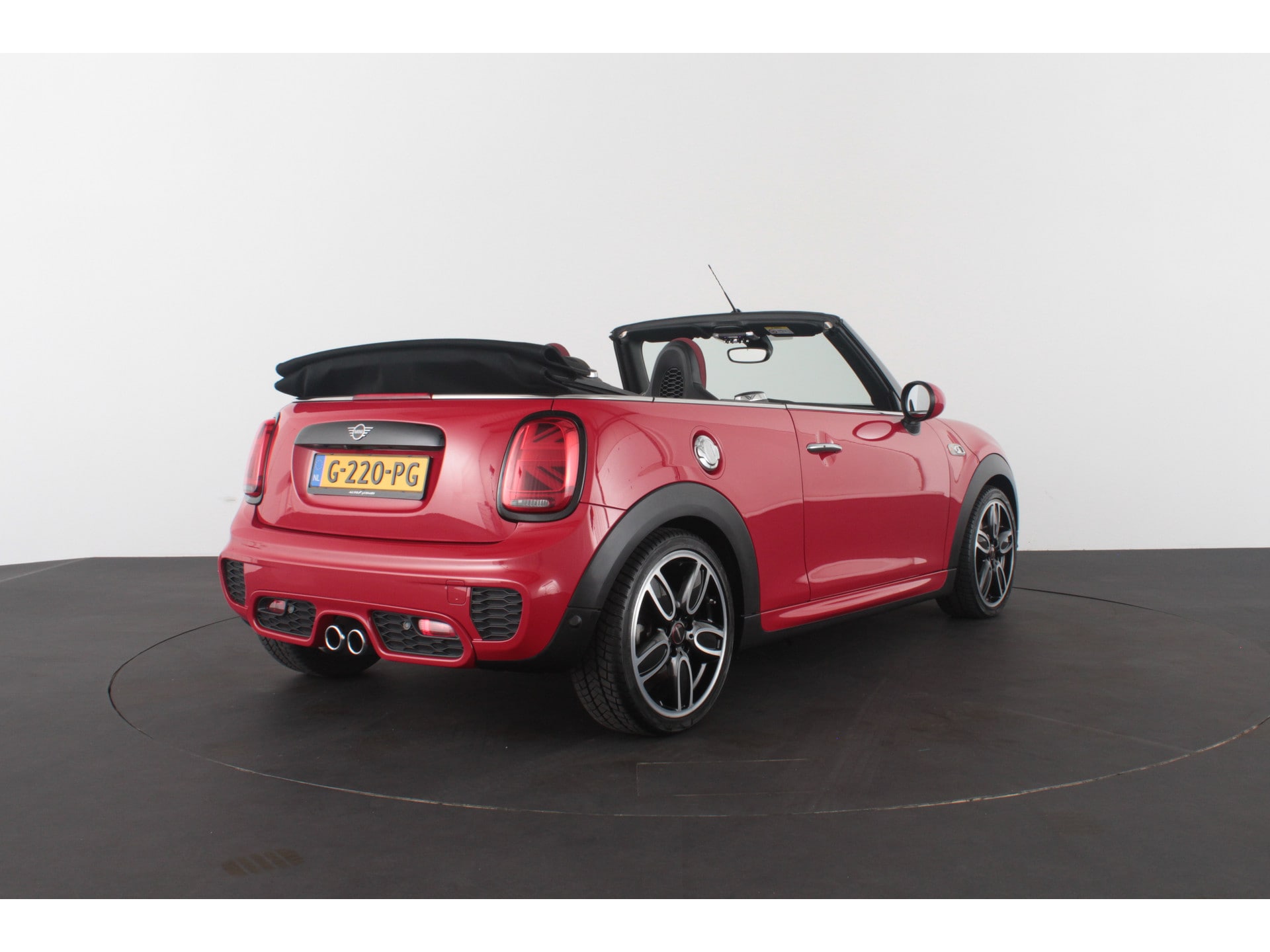 MINI Cooper S Benzine [G-220-PG] | AutoTrack