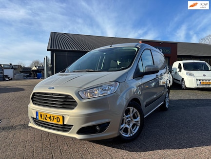 Ford Transit Courier 0