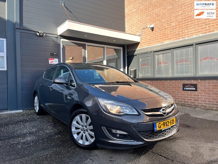 Opel Astra 0